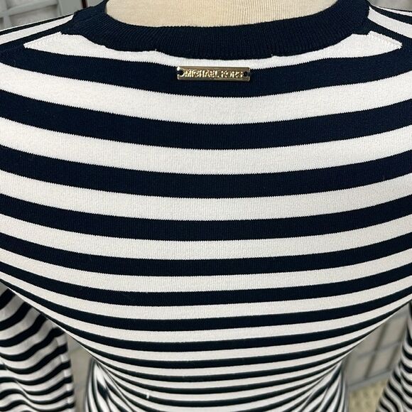 Michael Kors: Striped Crewneck T-shirt, Size Extra Small - Picture 5 of 7